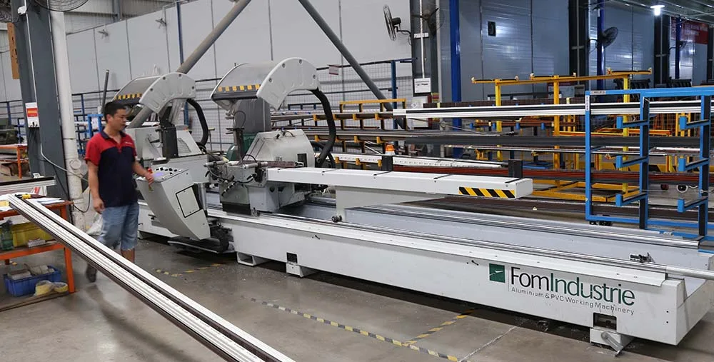 CNC machining of aluminum window profiles at HIHAUS